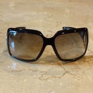 Gucci Sunglasses made in Italy, 100% Authentic